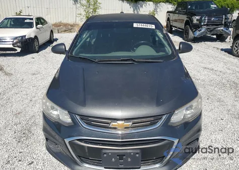 2017 Chevrolet Sonic Premier из США, поврежденный, VIN 1G1JF5SB5H4147068